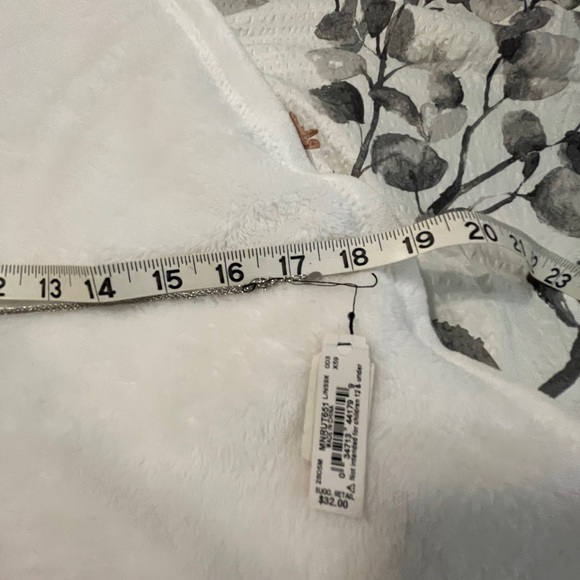 NWT necklace and earrings set. Rhinestone & black - Picture 6 of 7